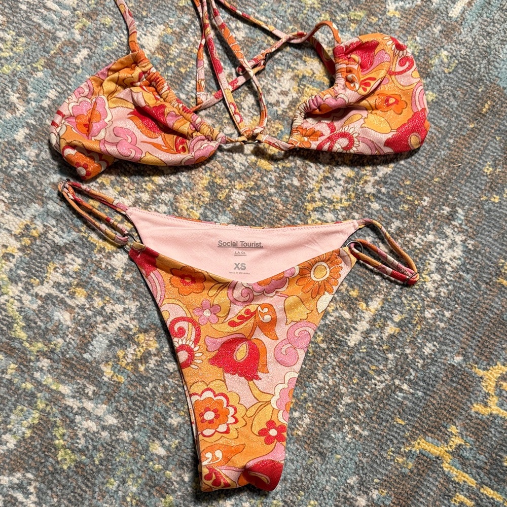 Social Tourist Floral Bikini Set - Pink and Orange